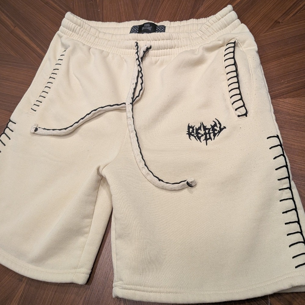 Rebel Vengeance Shorts Mens Medium Cream Excellent Whipstitch Gothic Streetwear